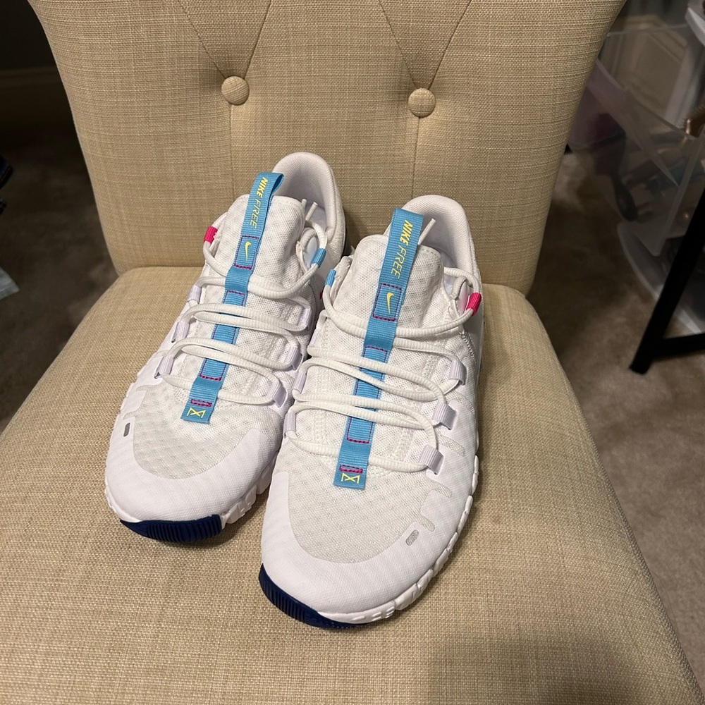 Nike Free Metcon 5 Ladies Training Shoe - Size 9
